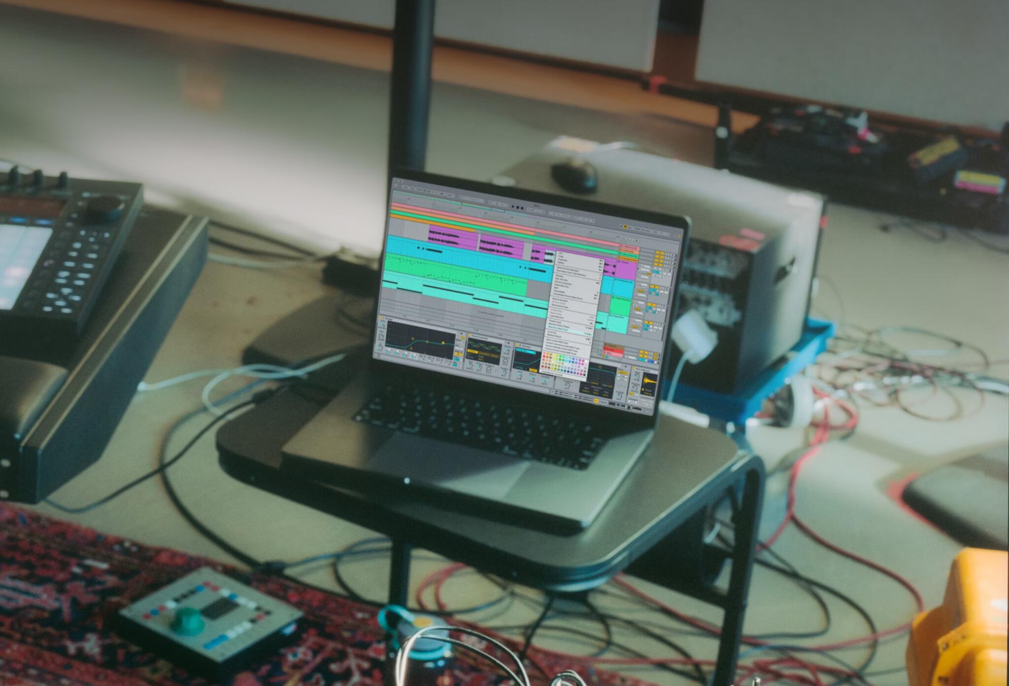 Discovery splash banner for Ableton Discord server