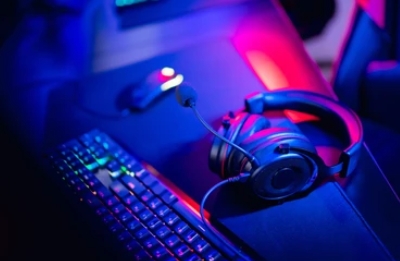 Discovery splash banner for Chill & Chat ⭐ Make Friends ⭐ Gamers ⭐ Streamers Discord server