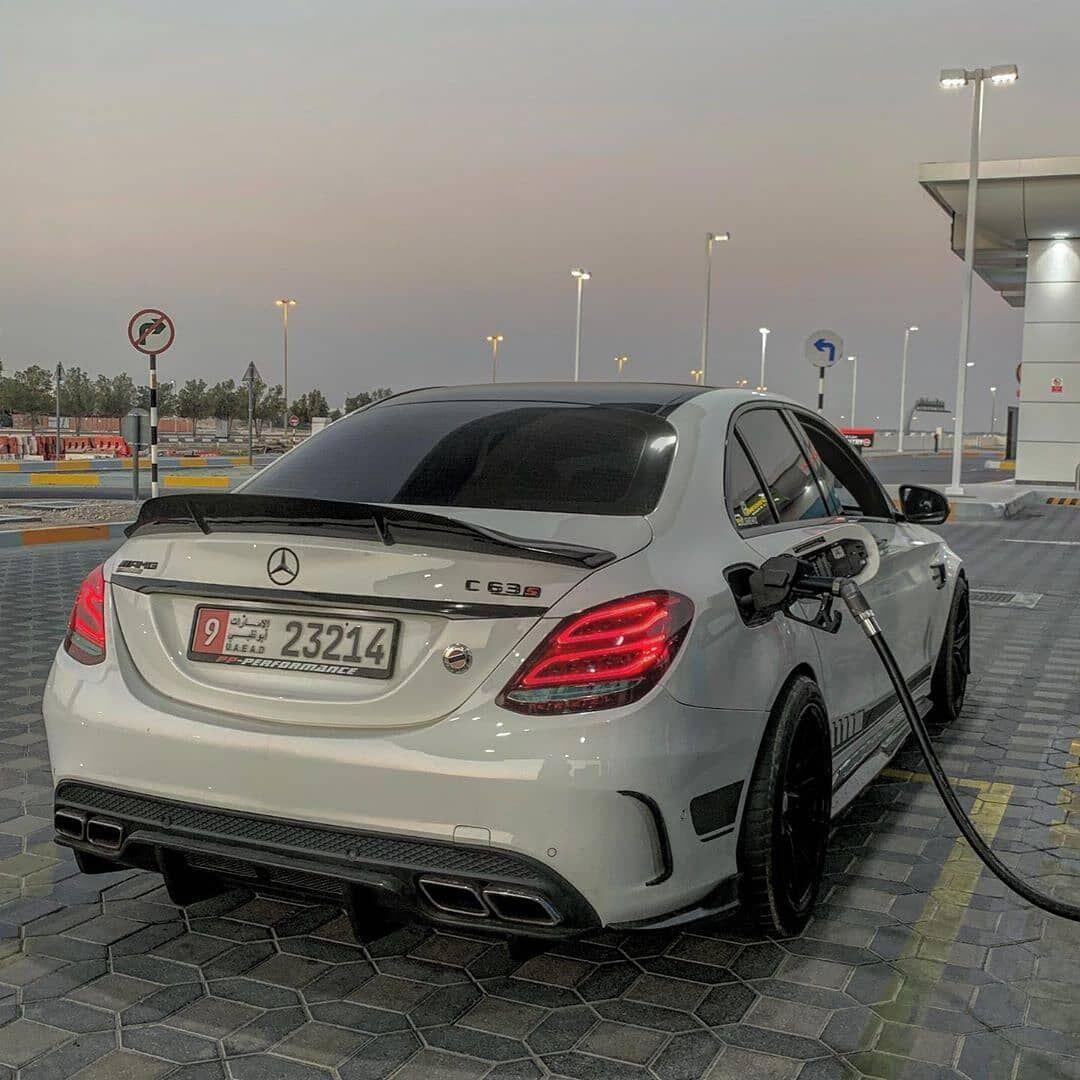 Discovery splash banner for Mercedes Benz AMG Discord server